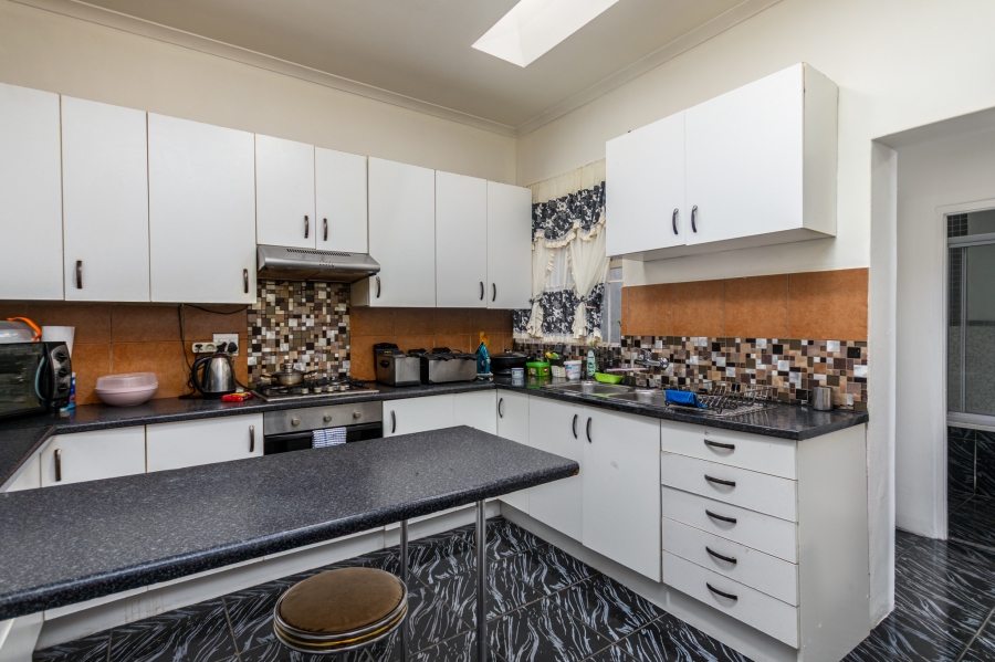 3 Bedroom Property for Sale in Woodstock Western Cape